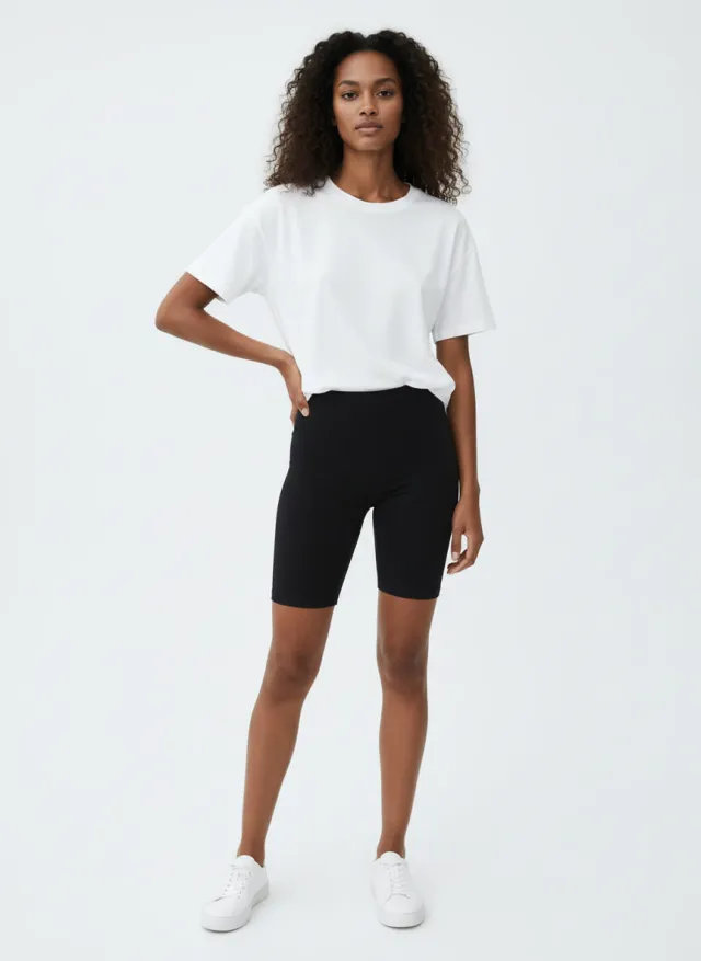 AI product photoshoot of a fashion product on a model, Seamless White